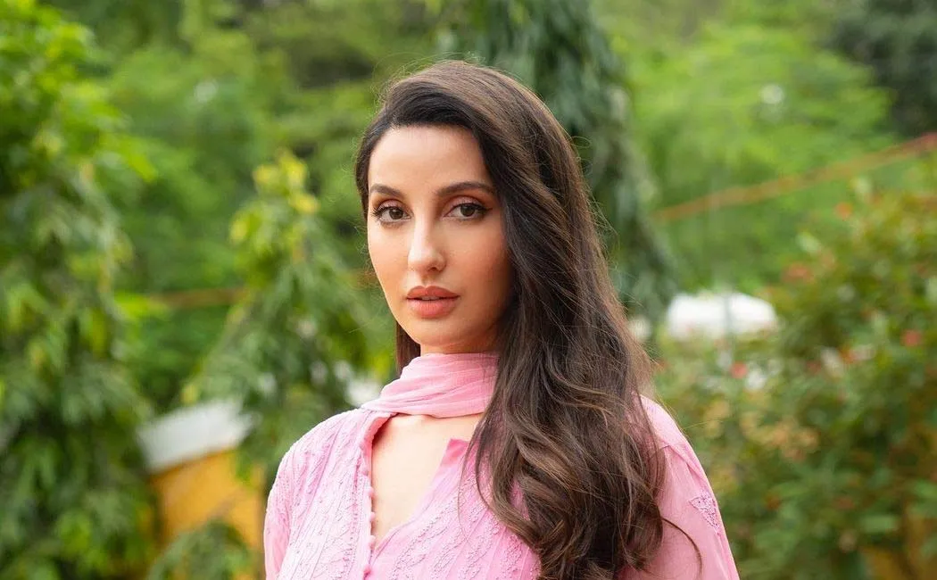 actress Nora Fatehi slapped co actor in his first movie 