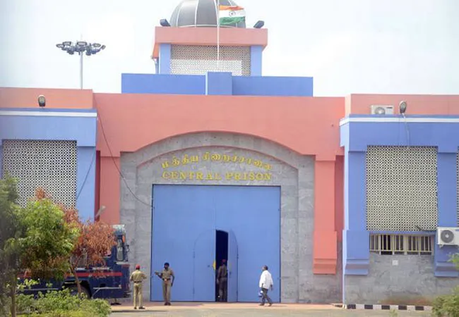 puducherry kalappattu Superintendent of Prison surrender at court 