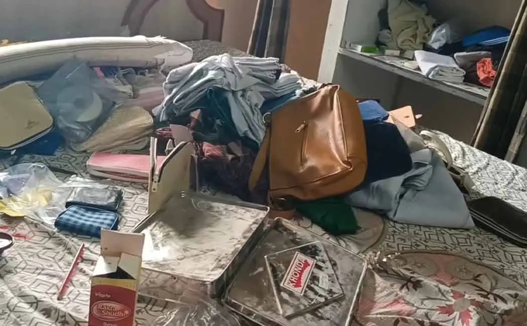 Man arrested for stealing jewelry from home