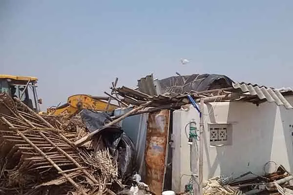 Officials razed the shrimp farm where cannabis were stashed near   Mimisal