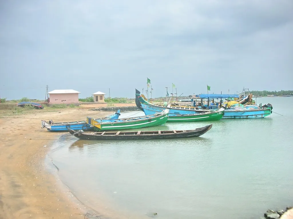  Chinese Chancellor visits ... 22 village fishermen prohibited to go to sea