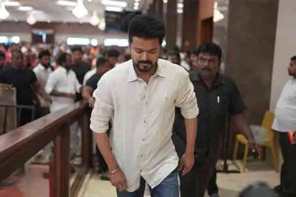 tamilaga vettri kazhagam leader Vijay Safe zone Politics