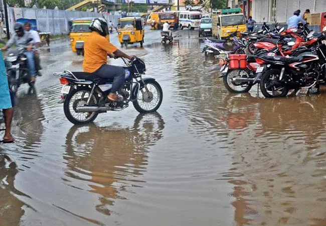 SALEM DISTRICT HEAVY RAIN PEOPLES HAPPY 