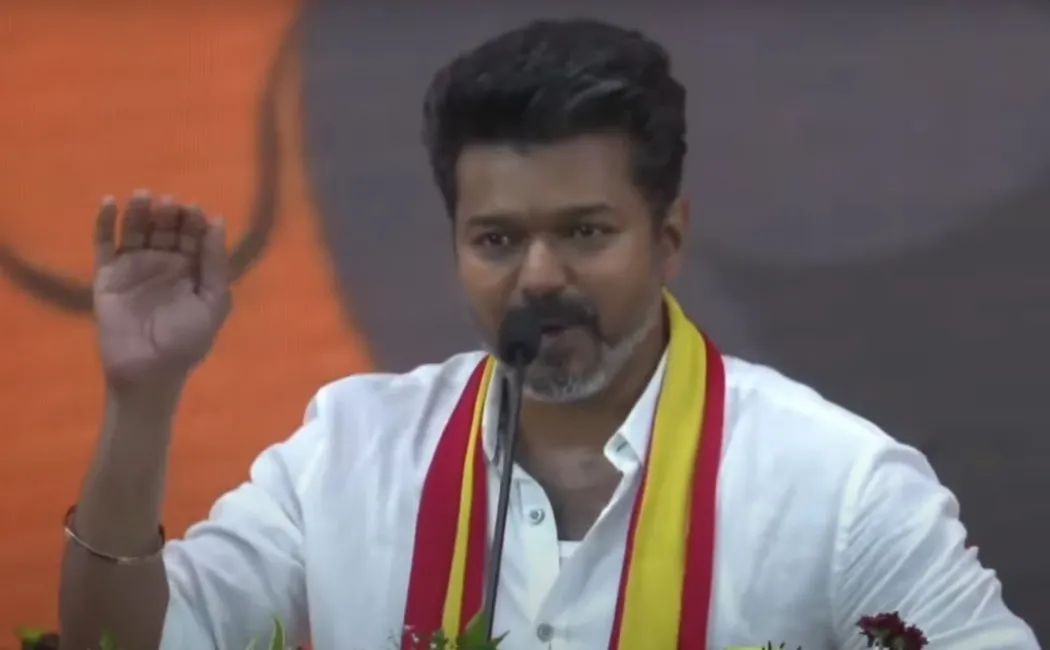  short story where Vijay said that snake is politics