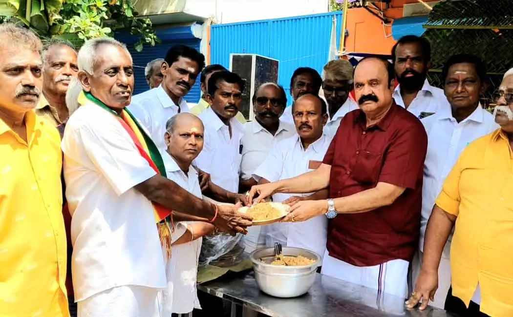 Pugazhendi warning There is a possibility that AIADMK vote will go to Vijay
