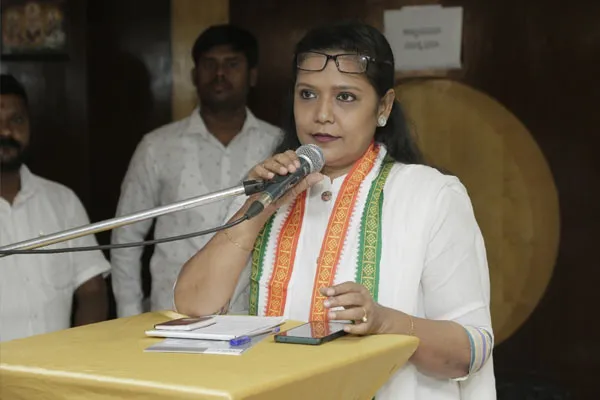 Full report about Tharagai Congress candidate who is contesting Vilavancode by-elections  