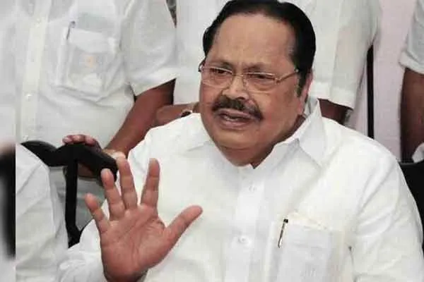 EDepartment raids Minister Duraimurugan's room by breaking down door