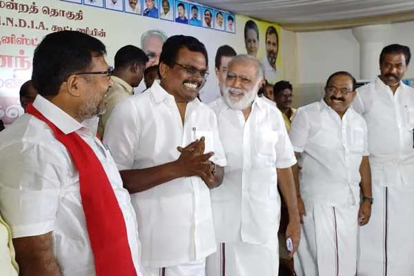 Theni candidate Thanga tamilselvan congratulated by the ministers