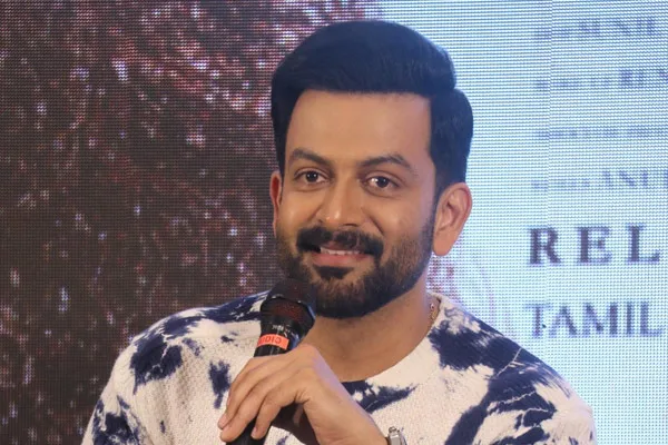 prithviraj speech at aadujeevitham press meet