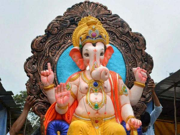 25-1503636868-ganesh-chaturthi11