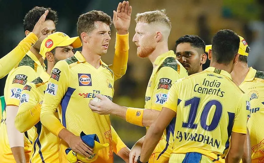 Thrill win for Chennai team; Gaekwat is wacky; Dhoni new record