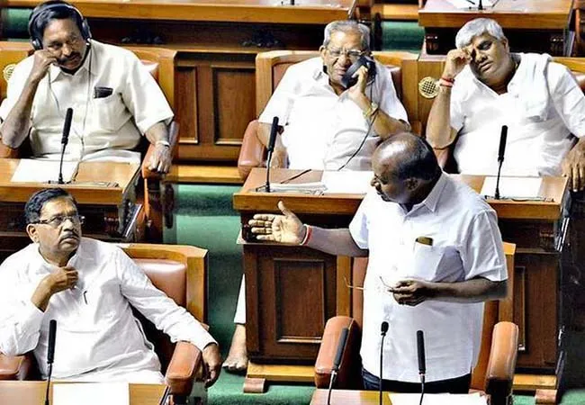 karnataka state three mlas disqualified assembly speaker ramesh kumar announced