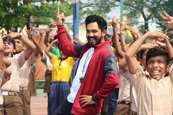 hiphop aadhi p.t. sir review