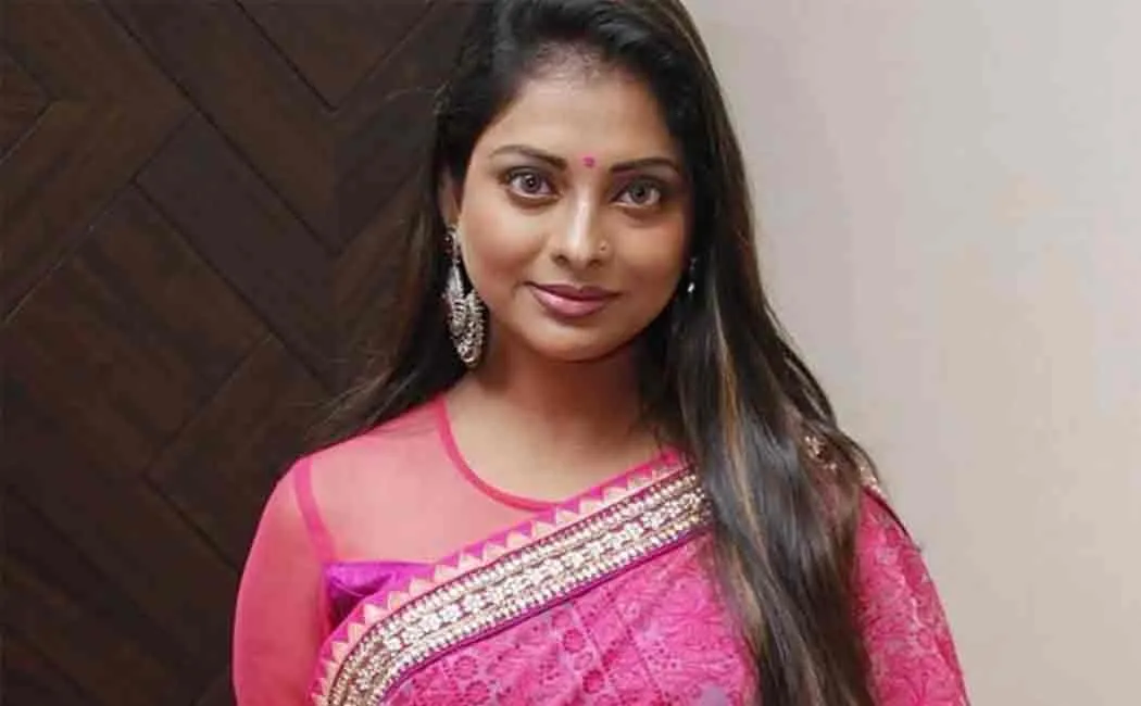 actress Rupa Dutta arrested theft case