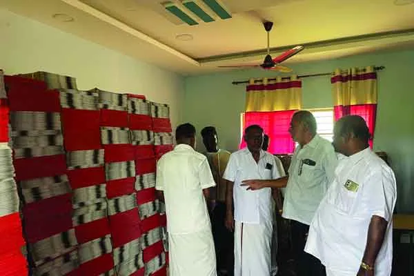 Minister I. Periyasamy distributes daily calendar to  people  constituency