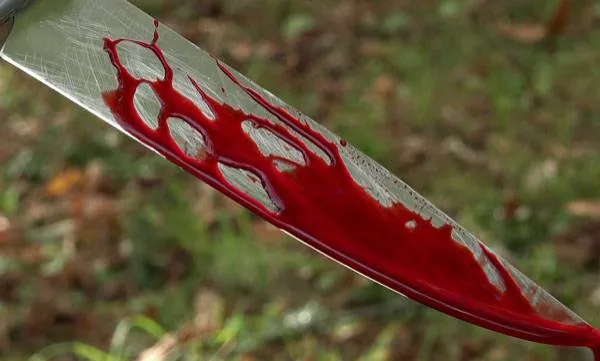 knife with blood