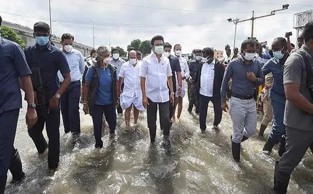 Chief Minister inspects Mayiladuthurai; Holidays for schools and colleges