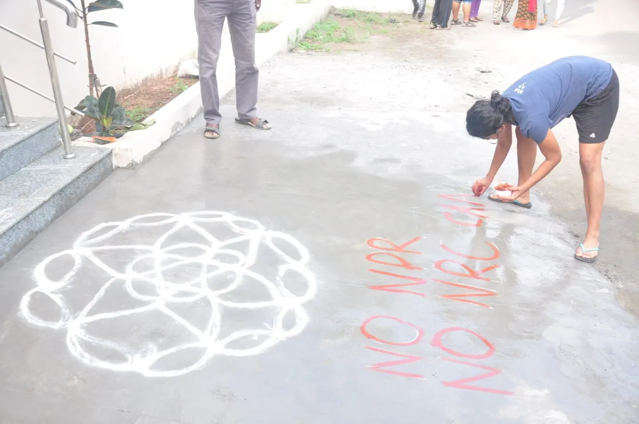 rangoli to against CAA in stalin home
