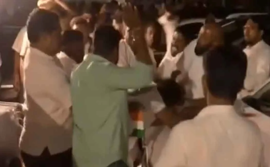 Pushing and shoving among Congressmen; Three had bleeding