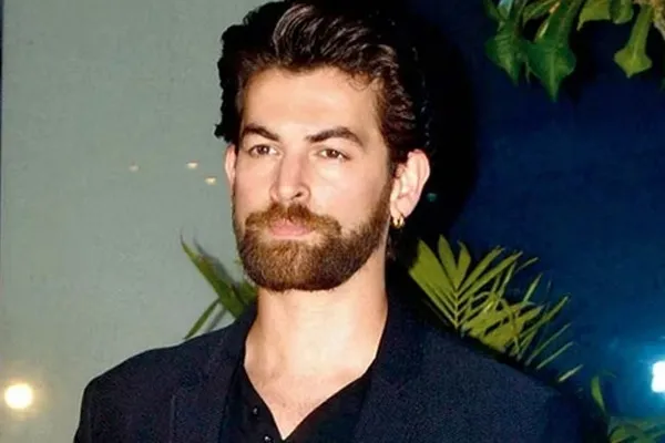 Neil Nitin Mukesh was detained at New York airport 