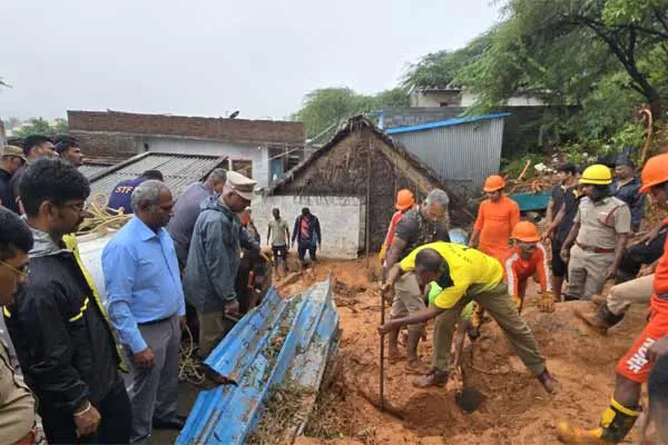 Landslide rescue operations intensify in Tiruvannamalai due to Cyclone fengal