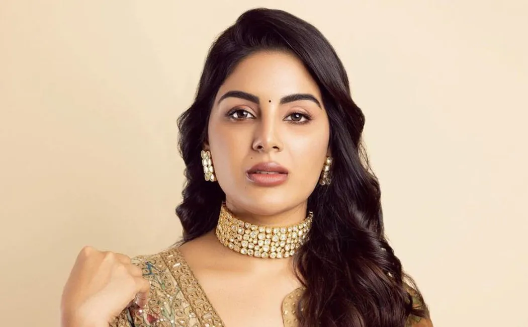 vairamuthu wishes actress samyuktha menon 