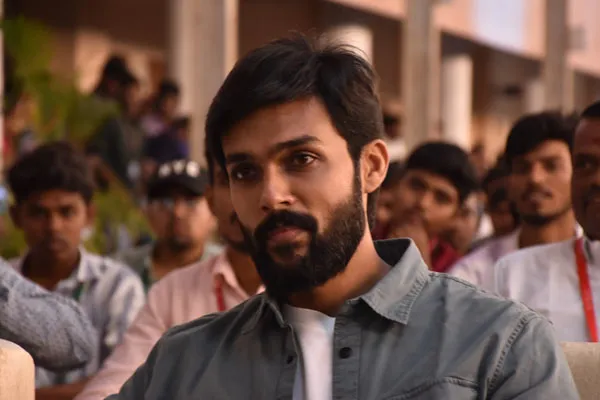 aarav speech at students regards ajith vidaamuyarchi