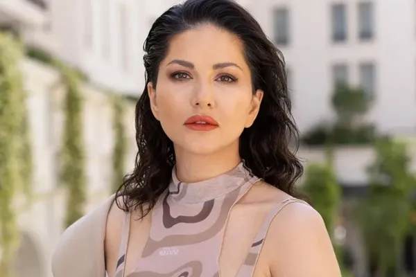 Sunny Leone hyderabad event cancelled