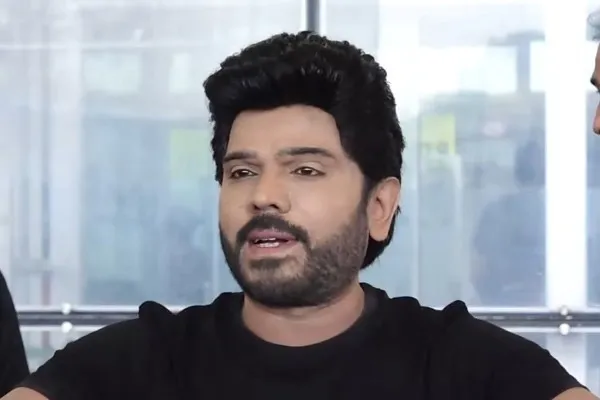 the legend saravana about politics
