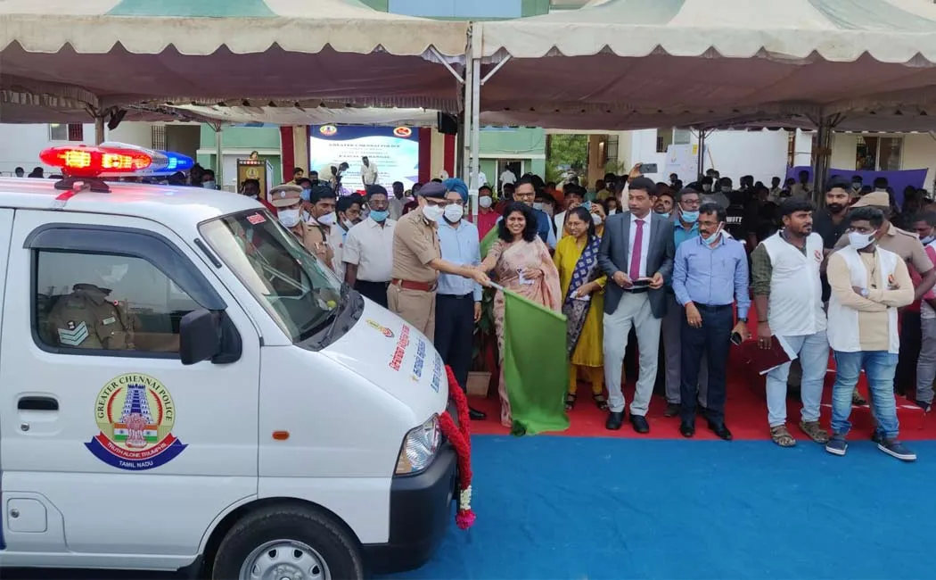 surya gives car chennai police helpline