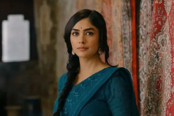 mirunal thakkur in kamal kalki 2898 ad movie 
