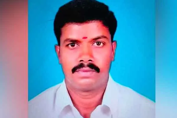  AIADMK official who cheated by promising to get a job was passed away