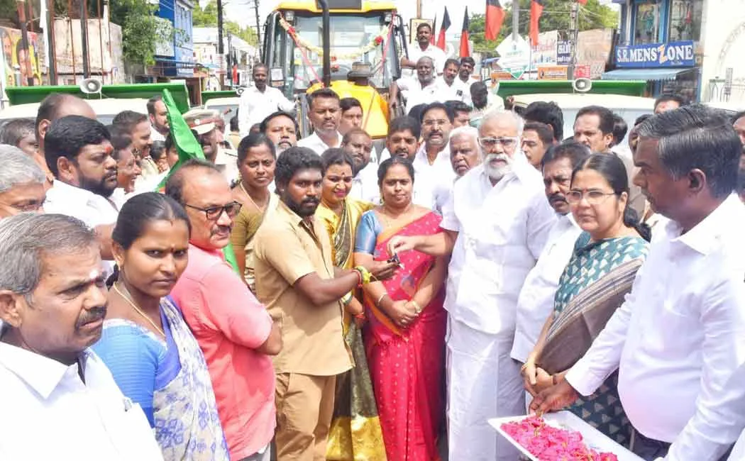 Minister I. Periyasamy said Rs. 1000 will be given to students from current year 