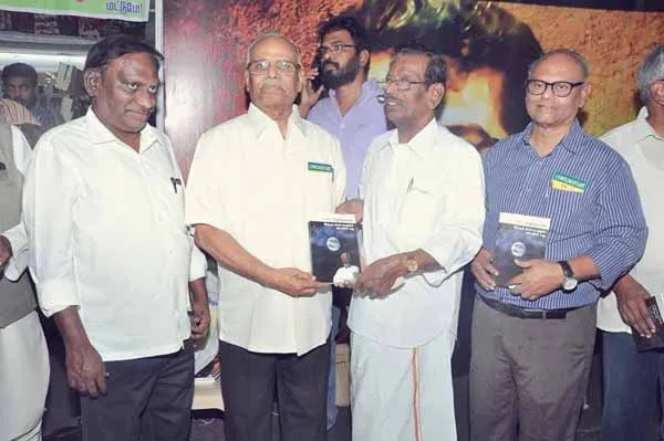 nakkheeran book stall