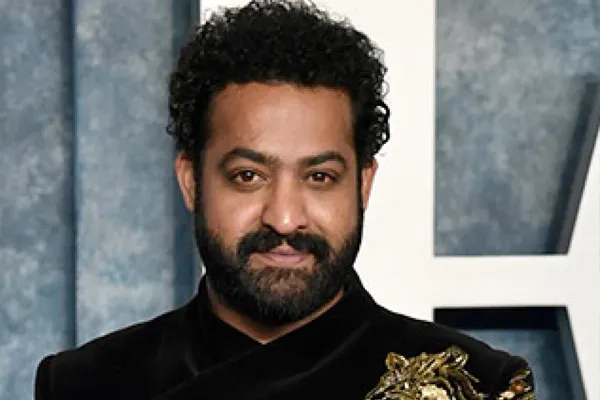 junior ntr helps andhra telungana flood affect