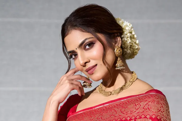 malavika mohanan thangalaan promotion 