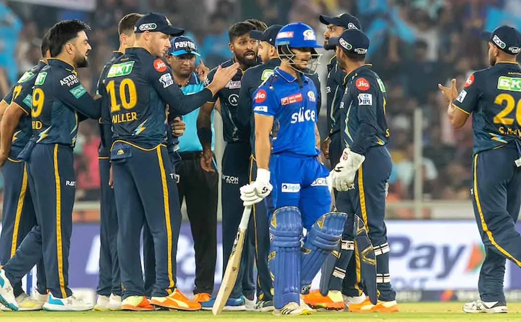 Afghanistan spinners Collapses Mumbai; Gujarat is great