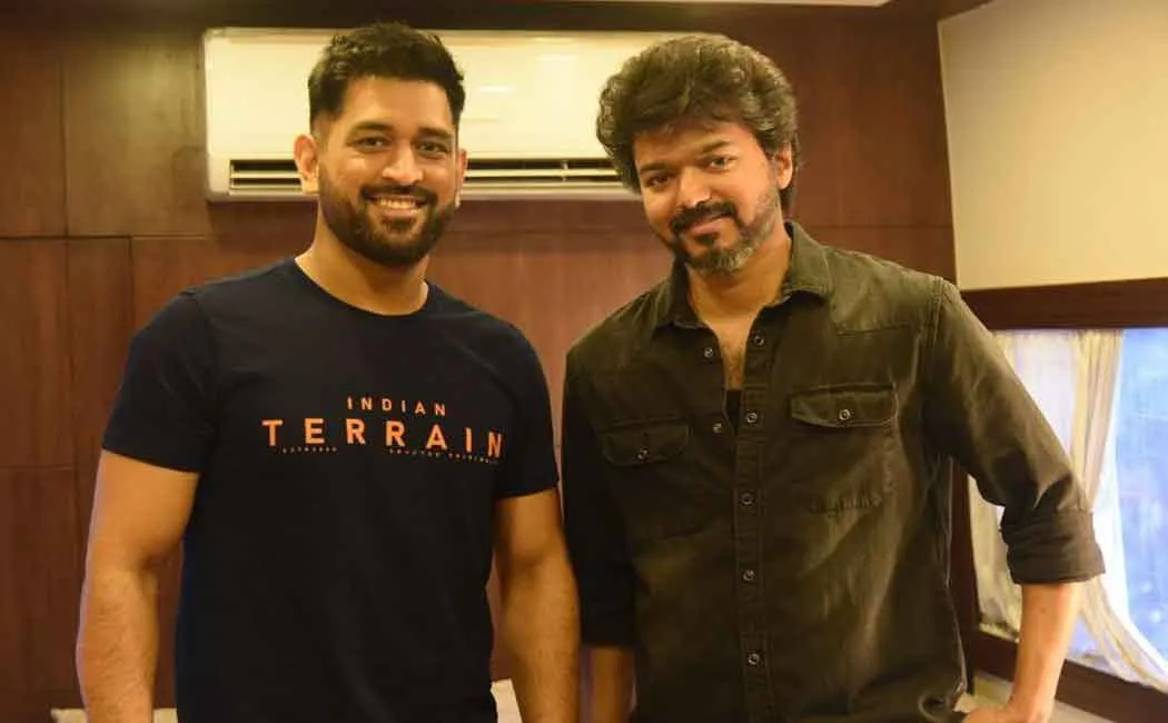 Vijay to act in Dhoni production; Interesting information released