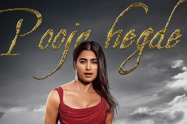 pooja hegde in coolie