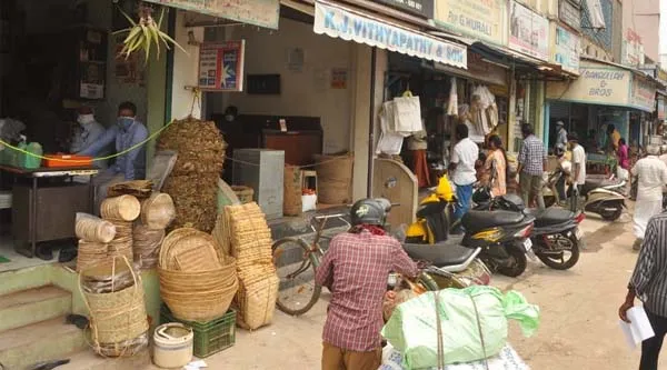 shops