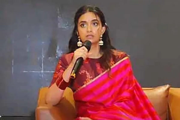 keerthy suresh about political entry