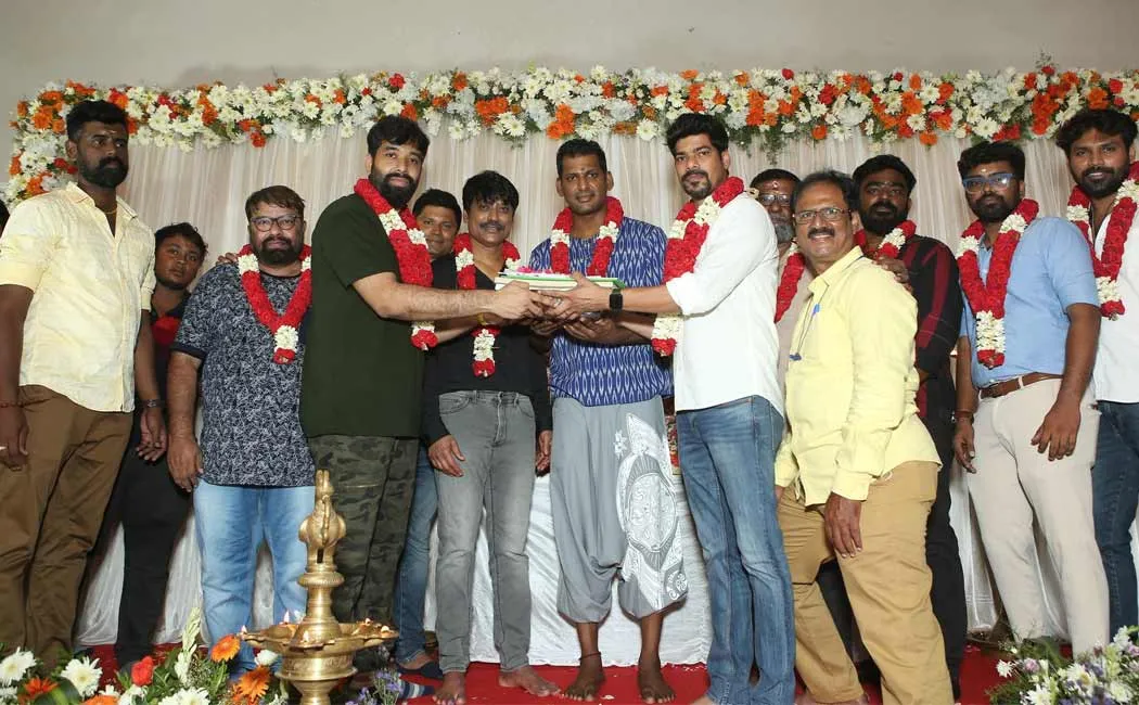 Vishal and SJ Suryah starring Mark Antony Pooja Happened Today