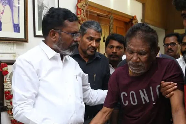 thirumavalavan pays tribute to manoj and consoled to bharathiraja