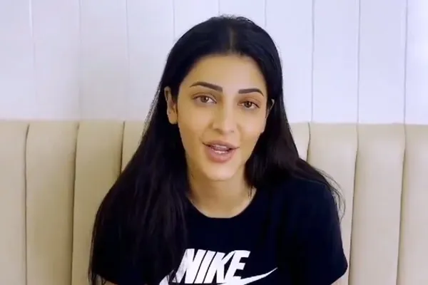 Shruti Haasan report flight delay