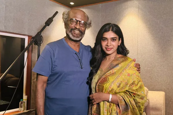 dushara vijayan about rajini