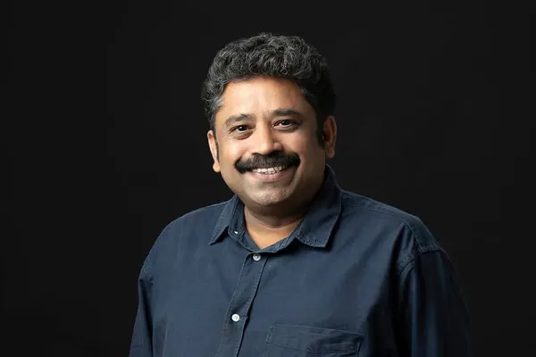 seenu ramasamy got award for maamanithan in chennai world film festival