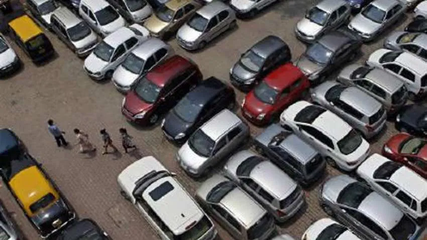 GUJARAT HIGH COURT ORDER MALLS , MULTIPLEXES CANNOT BE PARKING FEE