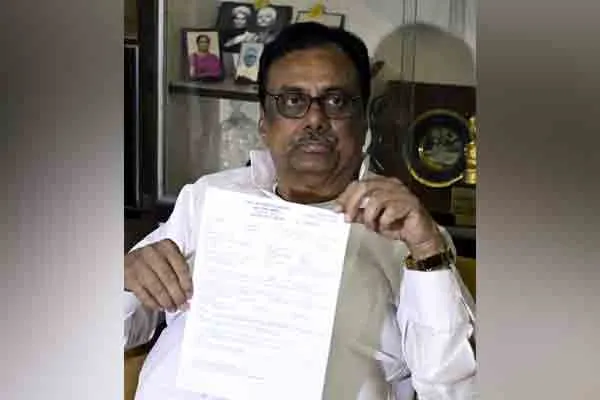 AIADMK candidate should be arrested says EVKS Elangovan  