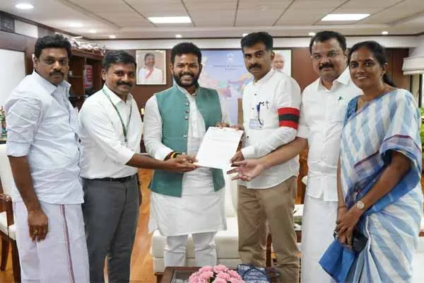 Tamil Nadu MPs meet with the Union Minister!