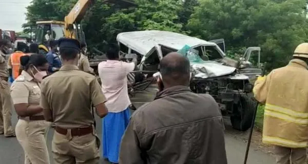 TATA SUMO accident